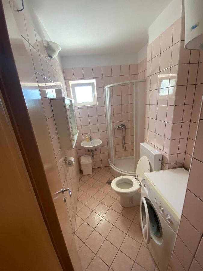 Apartment Dilba Novalja Exteriér fotografie